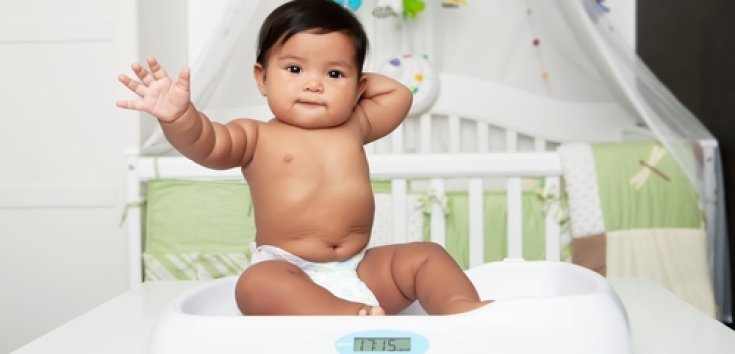 Berat Badan Bayi 11 Bulan yang Ideal dan Cara Menambahnya