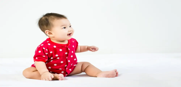 Normalkah Bayi 7 Bulan Belum Bisa Duduk? Ini Stimulasinya